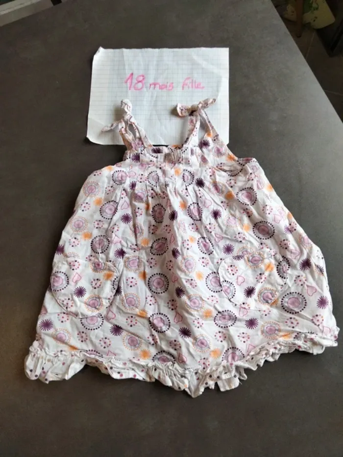 Robe bretelles poches coeur
