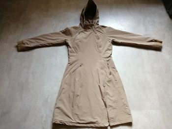 paka longue marron clair avec capuche 16 ans DDP