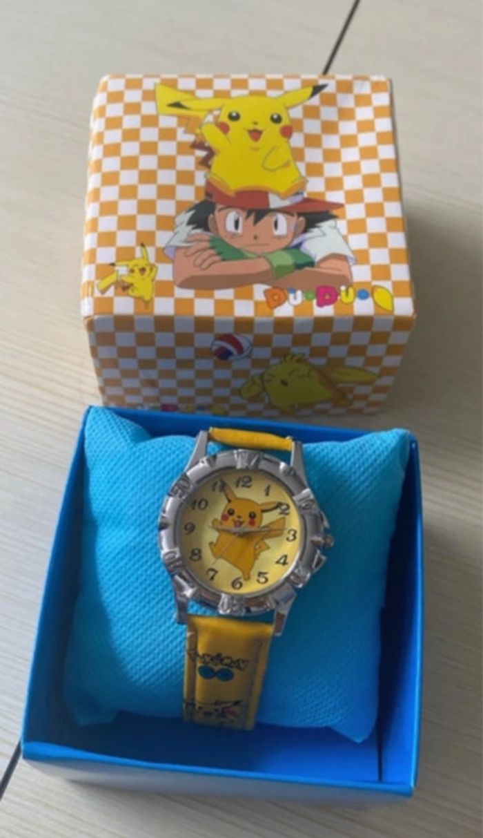 Montre Pokémon neuf idéal noël - photo numéro 2