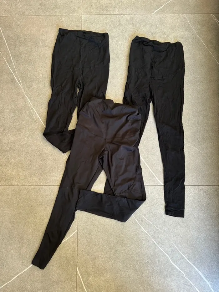 Lot de trois pantalons de grossesses