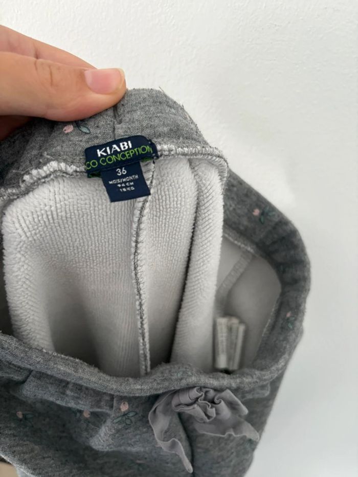 Legging bébé fille gris à fleur Kiabi  – Taille 36 mois - photo numéro 4