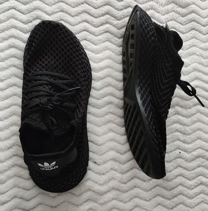 Baskets Adidas Derrupt  Noire Pointure 36 - photo numéro 2