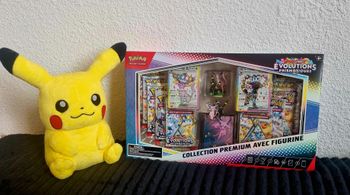 Coffret Collection Pokémon – Figurine Évolutions Prismatiques EV8.5 Neuf & Scellé