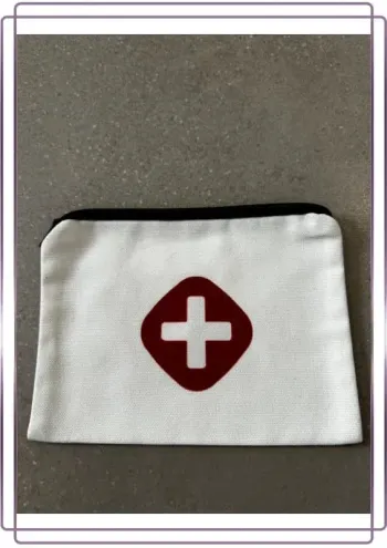 Petite pochette, très bon état, 22x16cm