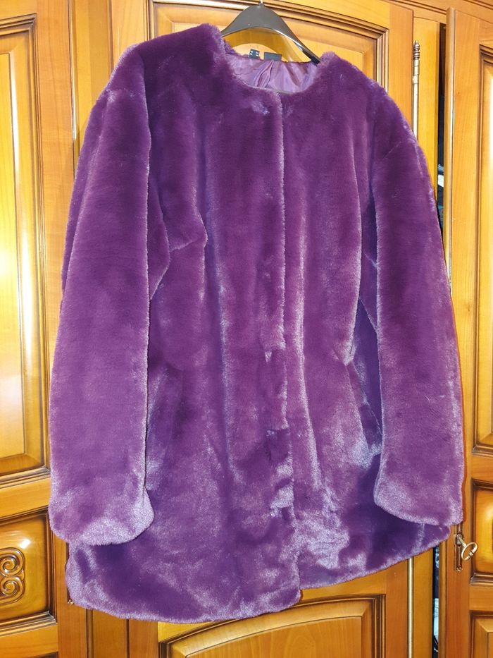 Manteau fausse fourrure