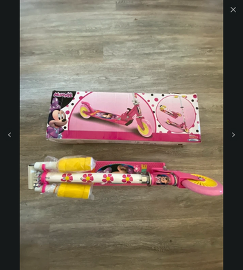 Disney trottinette 2 roues Minnie neuve