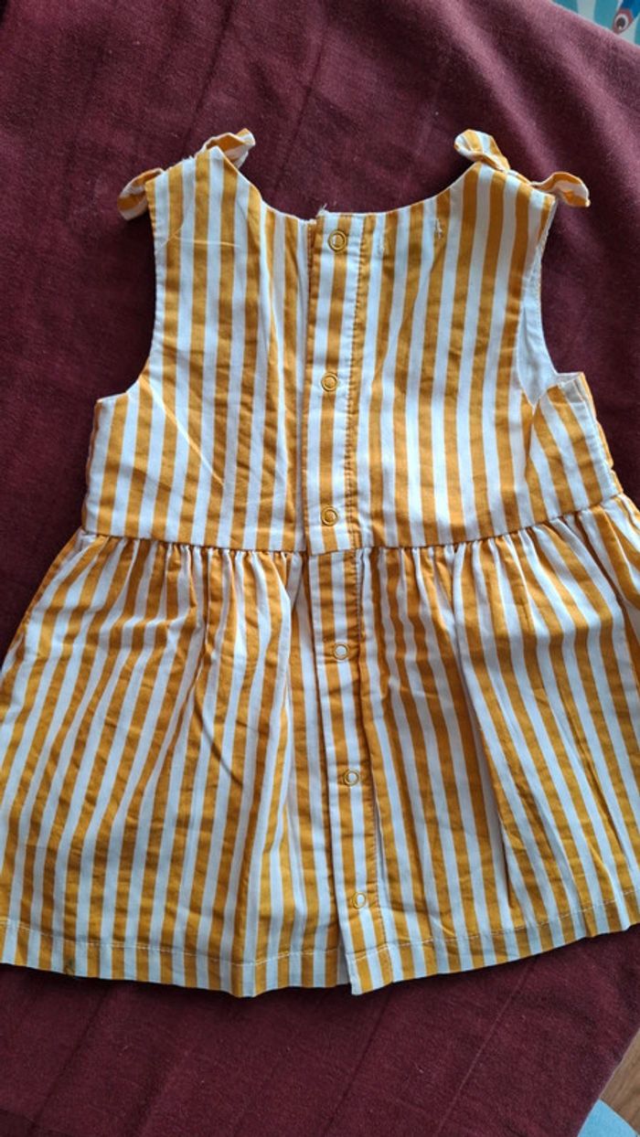 Robe d’été à rayures - photo numéro 3