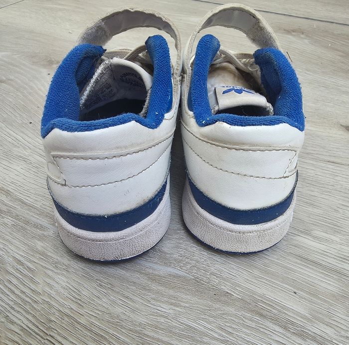 Basket Adidas pointure 31 - photo numéro 5