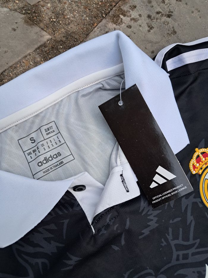 Maillot Concept Real Madrid Noir • Neuf avec étiquette - photo numéro 3