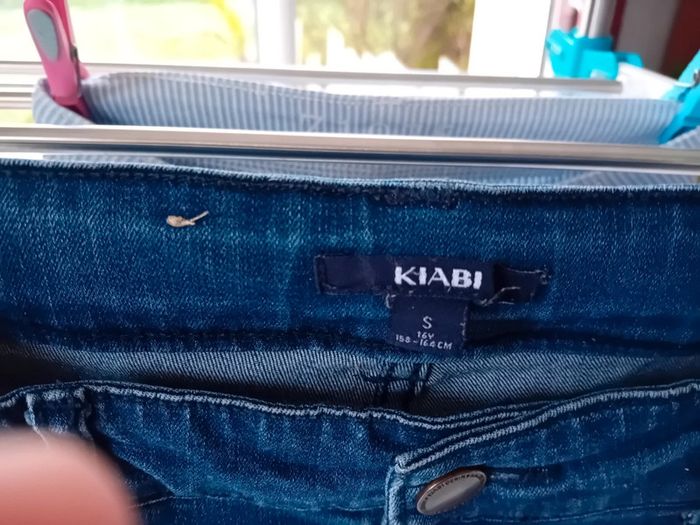 Jean troué bleu Taille S - photo numéro 2