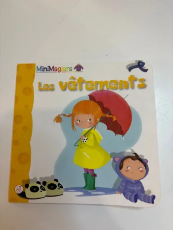 Livre minimagiers les vêtements