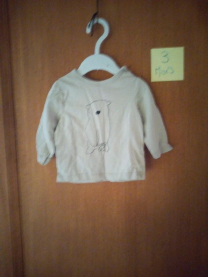 T shirt ours