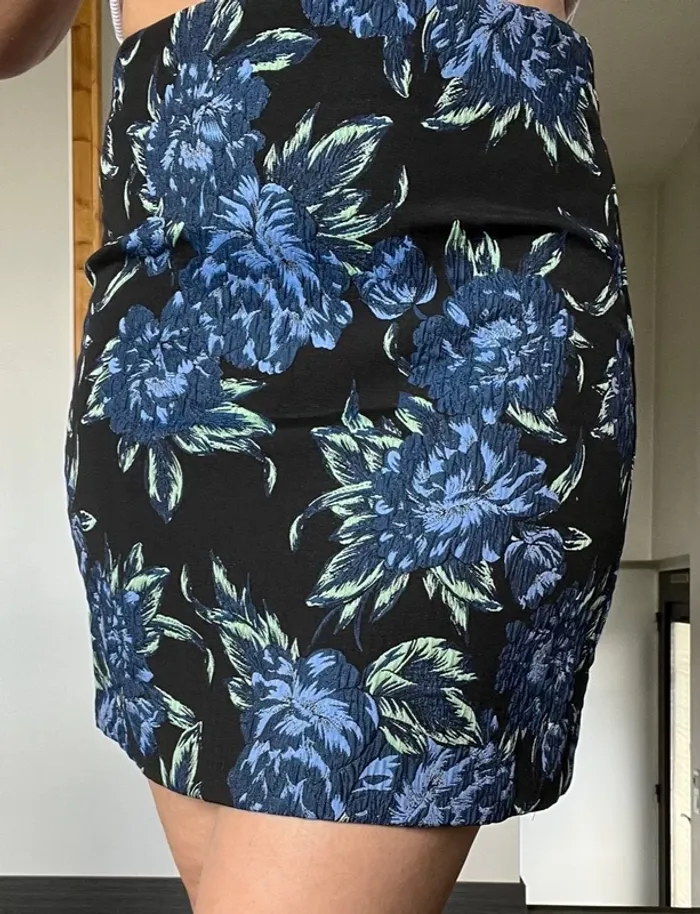 Jupe bleu brodée Dorothy Perkins - photo numéro 2