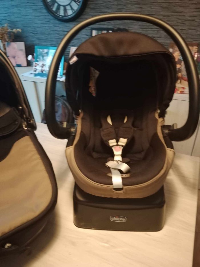 Poussette chico 3 en 1 - photo numéro 2