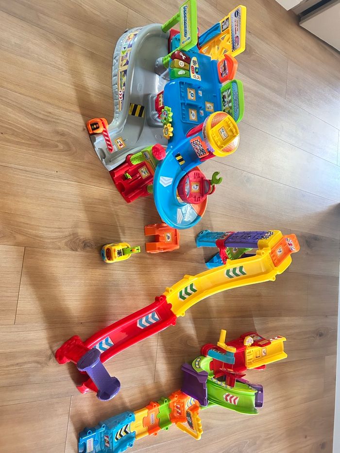 Garage tut tut bolide - photo numéro 2