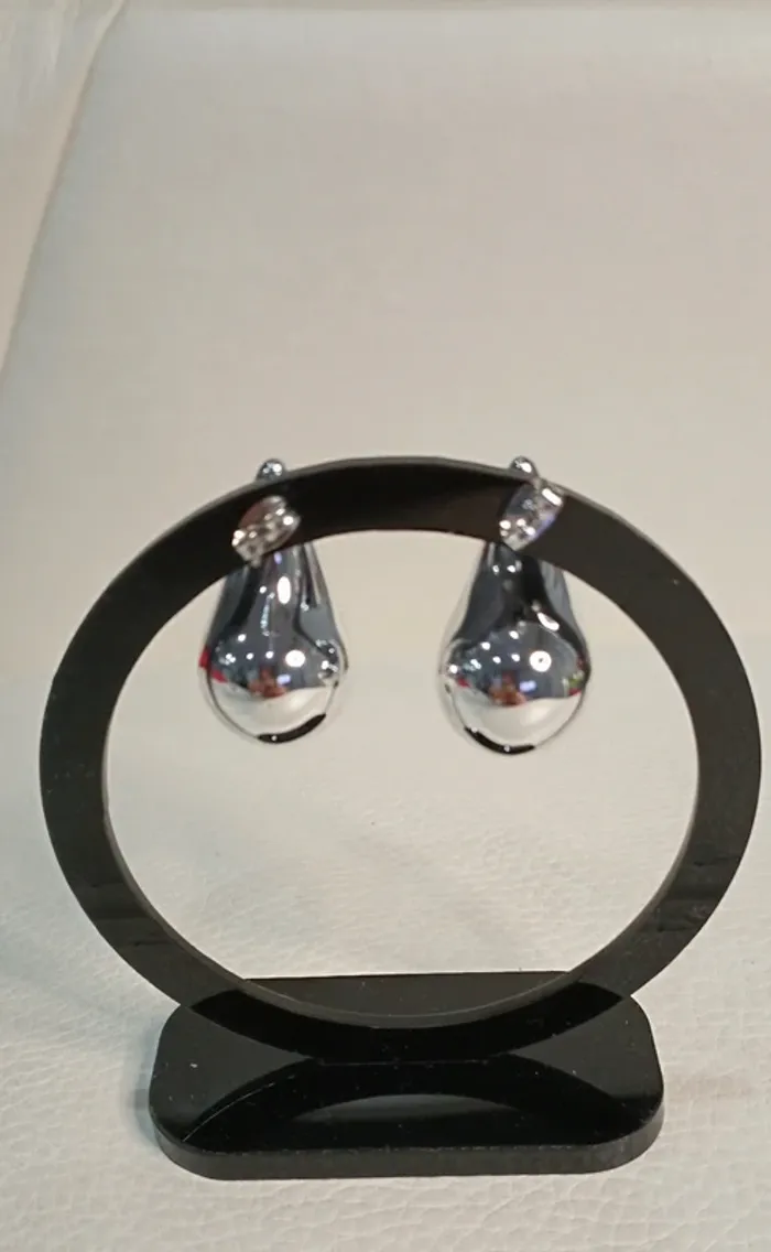 Boucles d'oreilles goutte d'eau - photo numéro 3