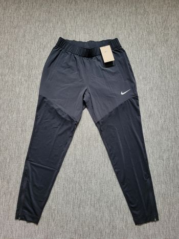 Nike Dri-FIT Essential Femme