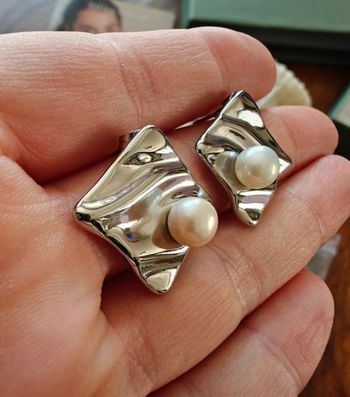 Boucles d'oreilles neuves