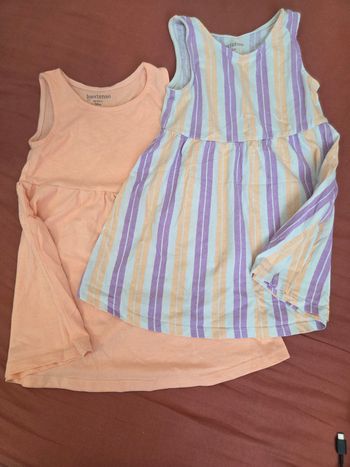 Lots 2 robes sans manche 24 mois