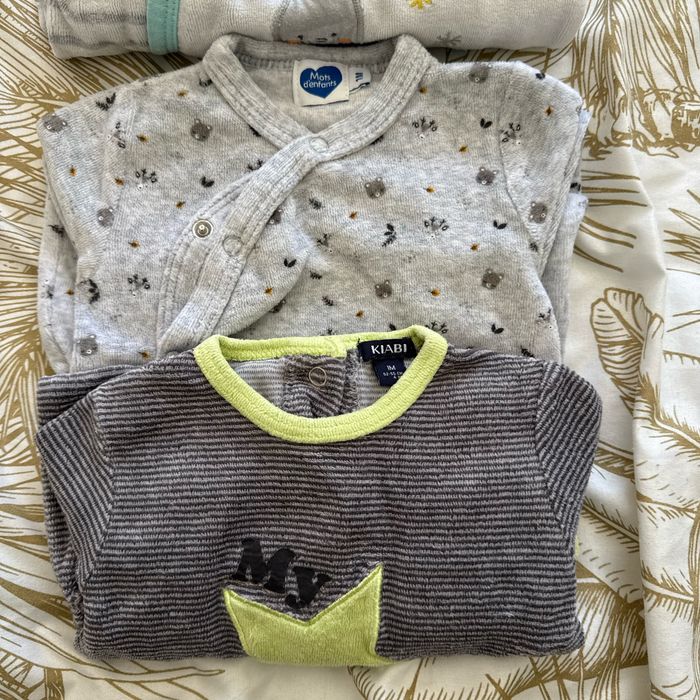 Lot pyjama 1mois - photo numéro 2