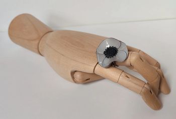 Bague fantaisie anémone