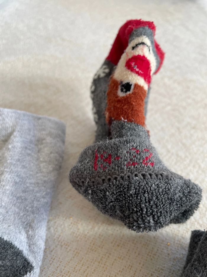 Chaussettes anti dérapantes de Noël 19/22 - photo numéro 3