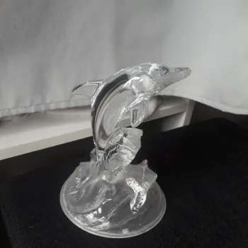 figurine dauphin