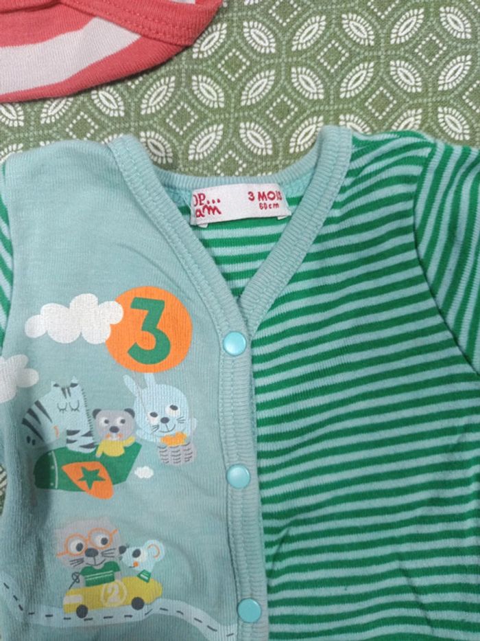 Lot de vêtements bébé garçon taille 3m - photo numéro 19