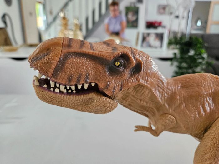Dinosaure T rex jurassic wolrd - photo numéro 2