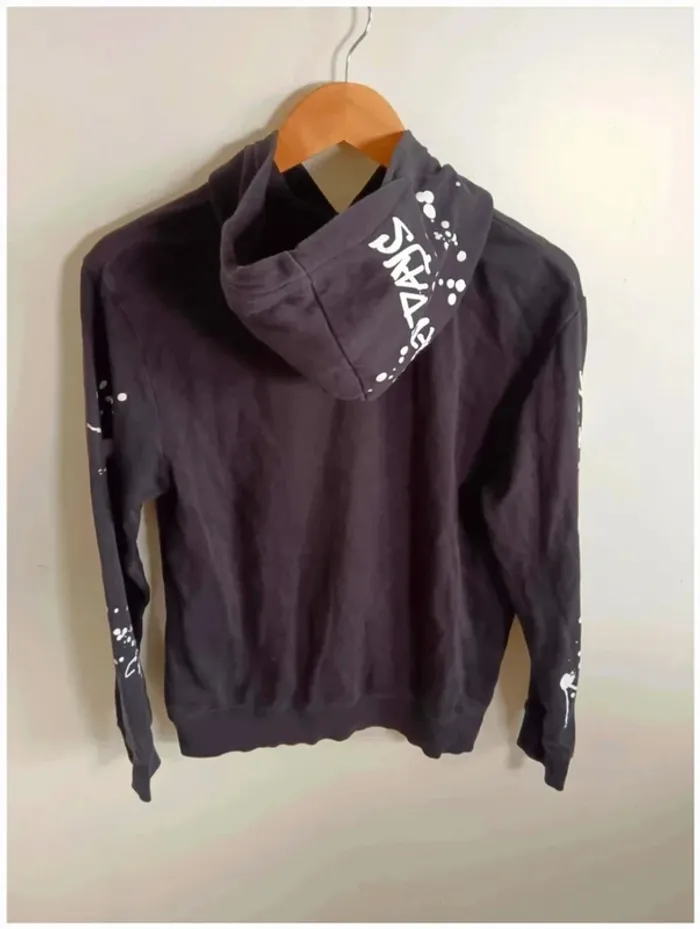C16 sweat noir H&M 13-14 ans - photo numéro 2