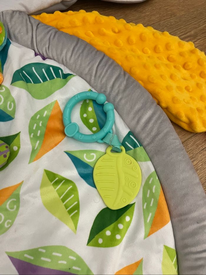 Tapis d’éveil pour bébé avec jouets - photo numéro 5