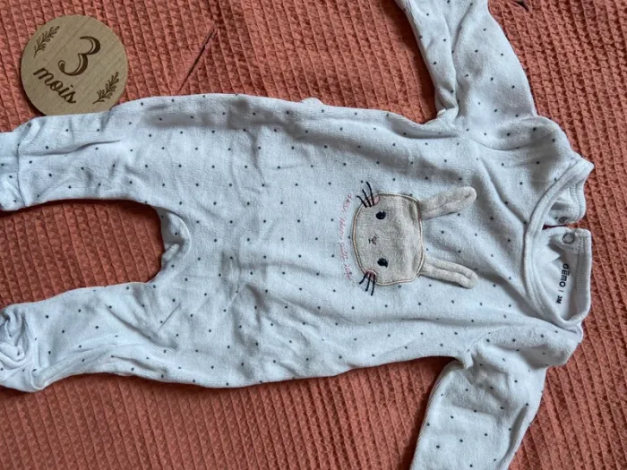 Lot pyjama velours 3 mois - photo numéro 2