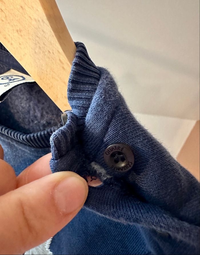 💜 Pull chaud bleu marine marqué 64 taille 12 mois 💜 - photo numéro 4