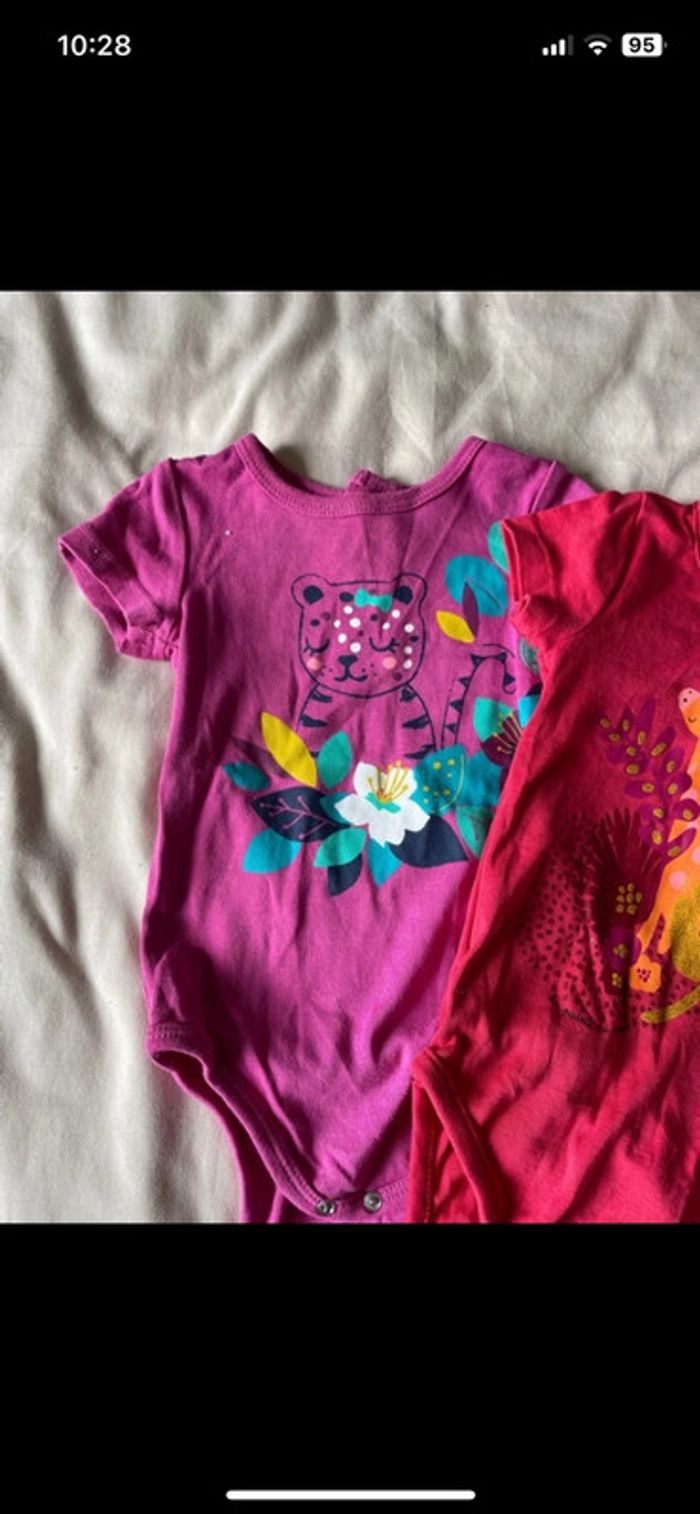 Deux bodies - photo numéro 2