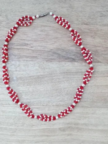 💋 collier perles de rocailles ancien