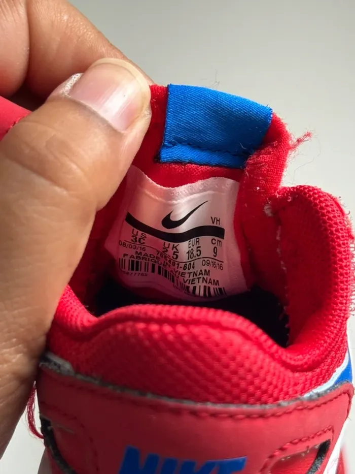Baskets Nike 18.5 rouge et bleu - photo numéro 3