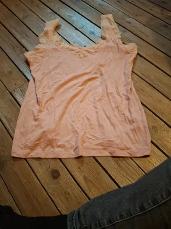 Tshirt taille 42/44