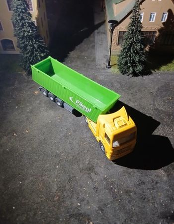 Siku 1/87 camion avec semi remorque benne