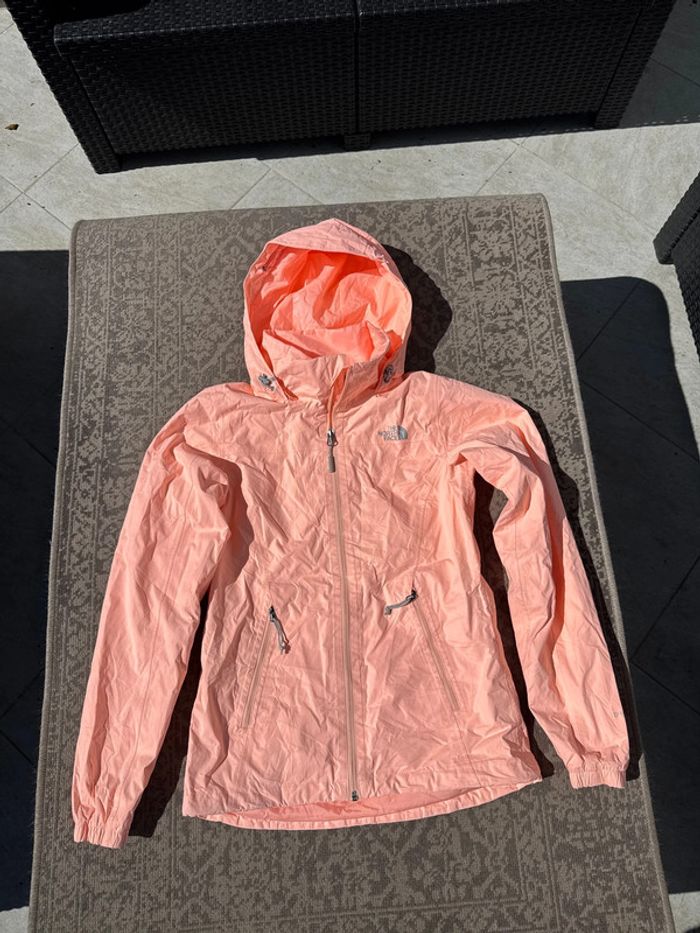 Veste coupe-vent The North Face rose saumon XS femme