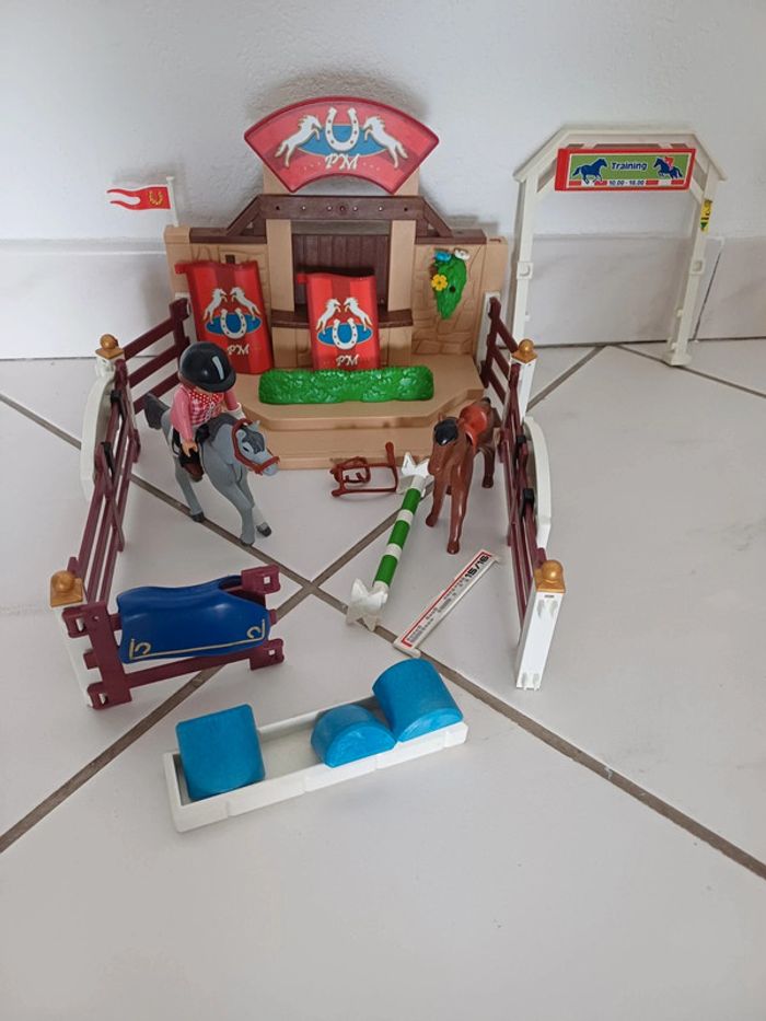 Superbe playmobil équestre cheval