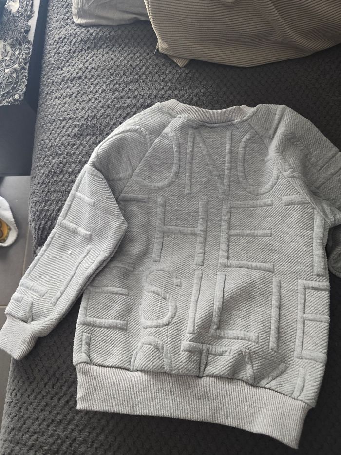 Pull gris - photo numéro 2
