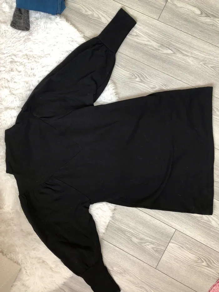 Robe noire épaisse - photo numéro 2