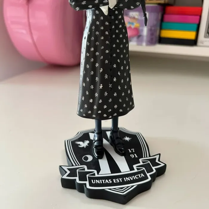 Figurine neca mercredi addams wednesday - photo numéro 8