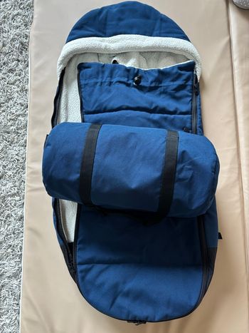 Chancelière babyzen bleu marine occasion