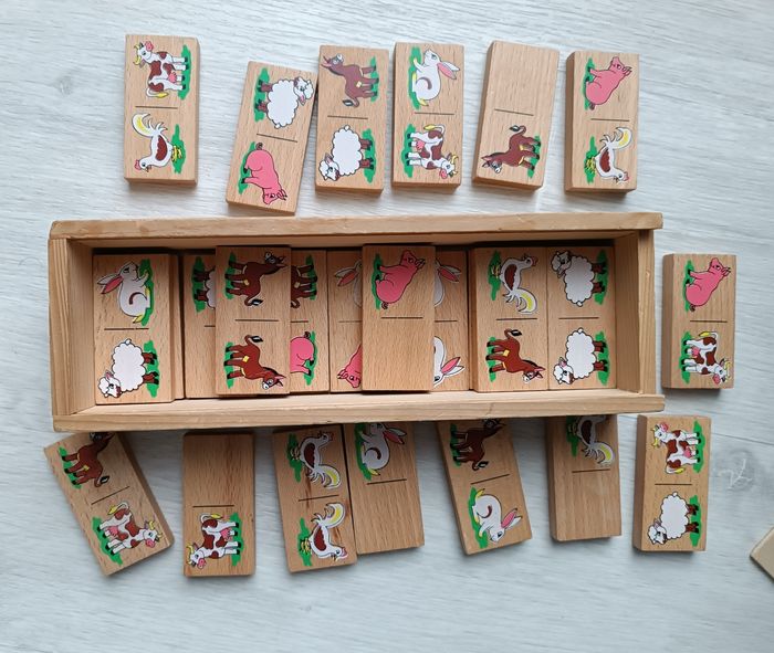 Domino en bois - photo numéro 2