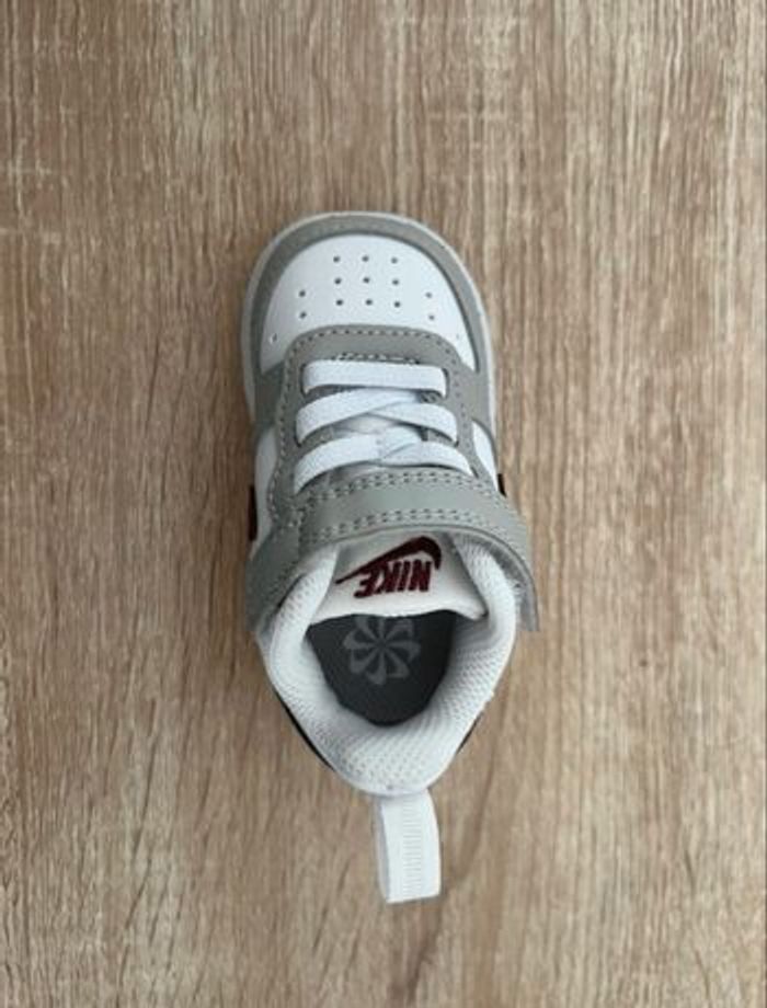 Nike baskets bébé taille 19,5 / 10 cm - neuves avec boîte - photo numéro 4