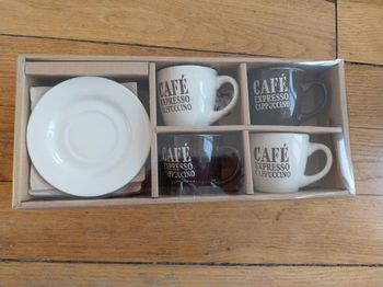 Tasses à café neuves