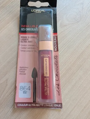 Rouge à lèvres liquide ultra mât tasty ruby