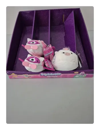 3 peluches Squishmallows