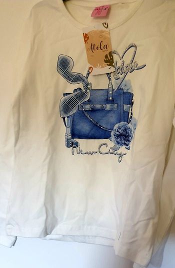 Tee shirt manches longues 8 ans neuf